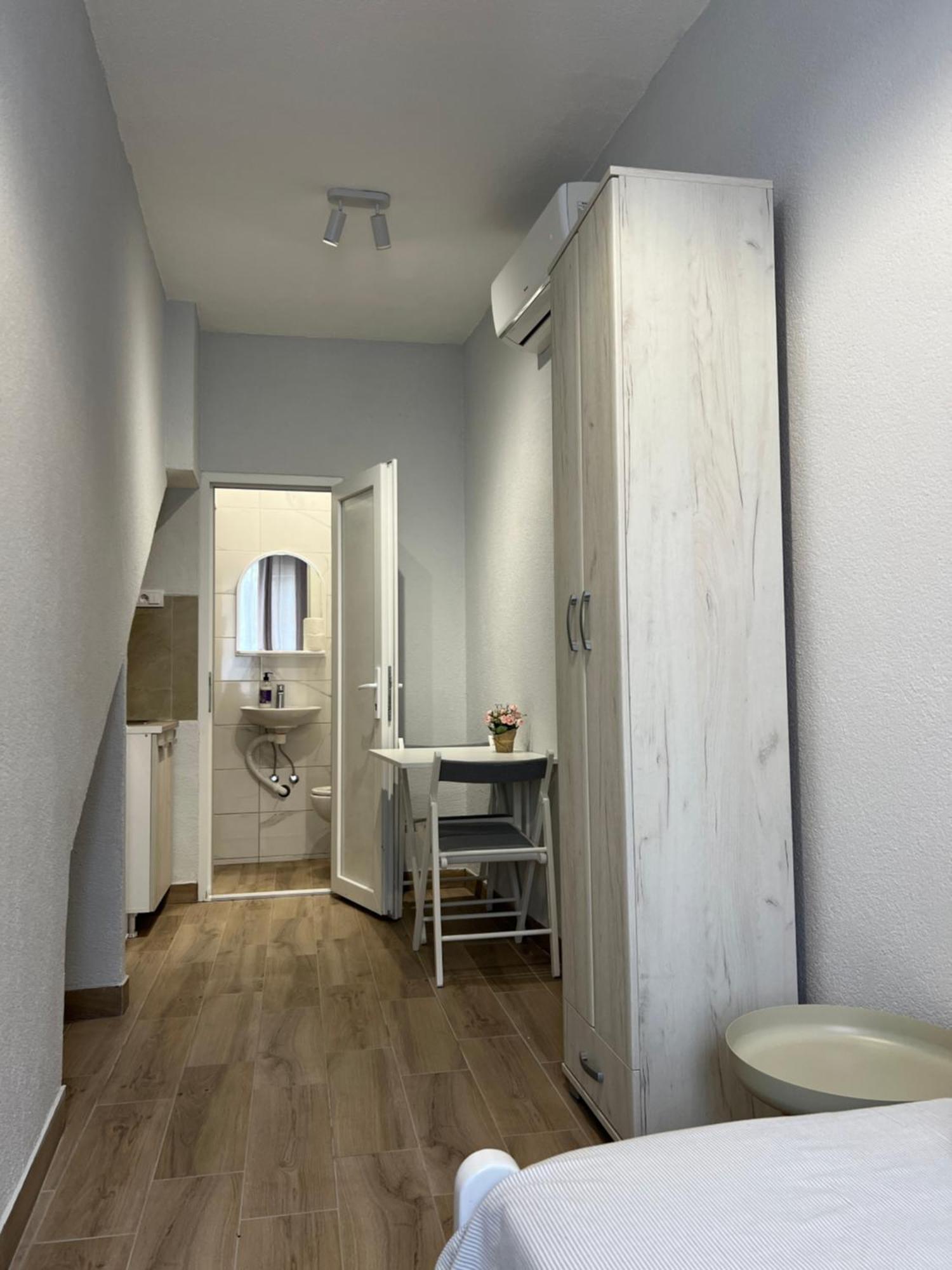 Apartments Astoria Hn Herceg Novi Eksteriør bilde